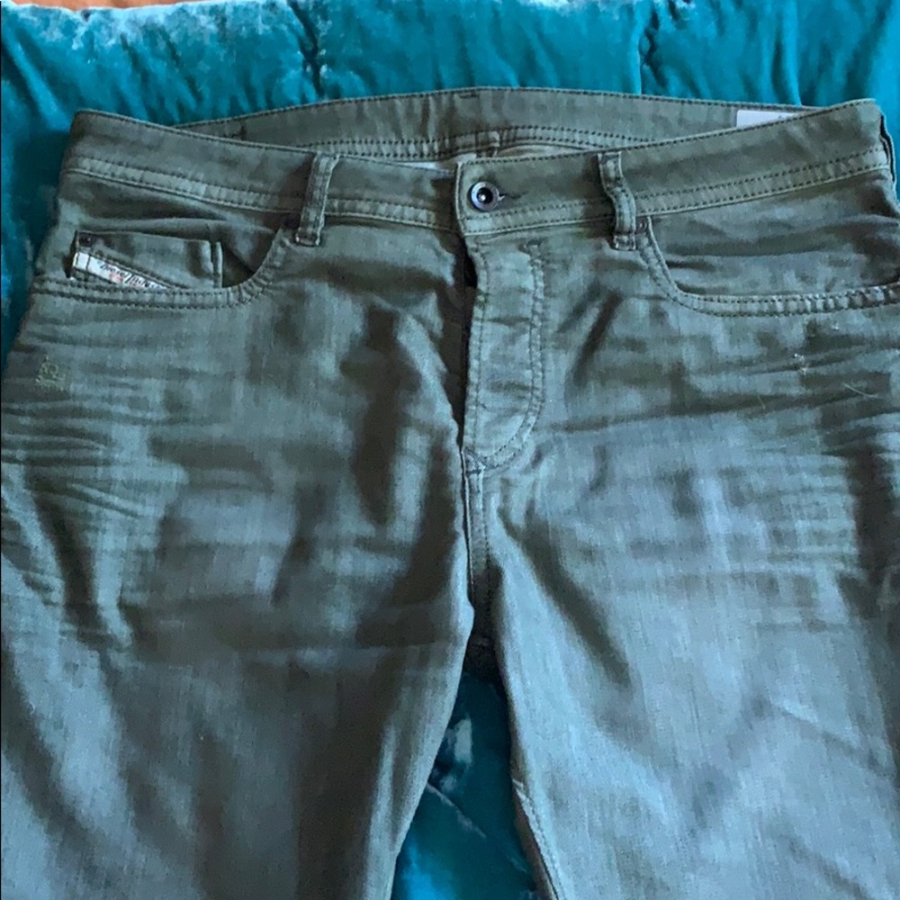 Diesel Men’s Jeans Olive Green Color 34/32